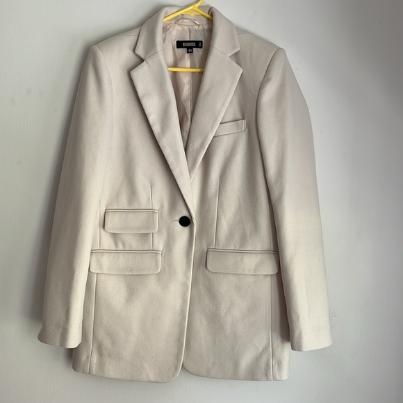 Missguided off white blazer size 4 oversized
felt blazer bin 33 GUC - Picture 8 of 9